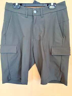 NWOT Lululemon Commission Cargo Shorts Size 28 Dark Olive